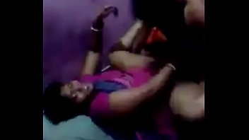Две девчоночки организовали лесбиянский анилингус своей спящей подруге